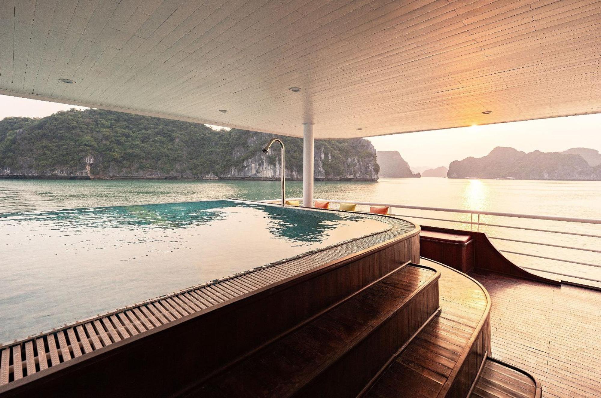Quynh Yen Hotel Ha Long Esterno foto